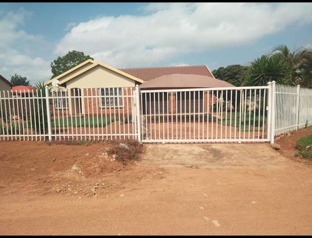 4 BEDROOM PROPERTY TO RENT IN MANKWENG